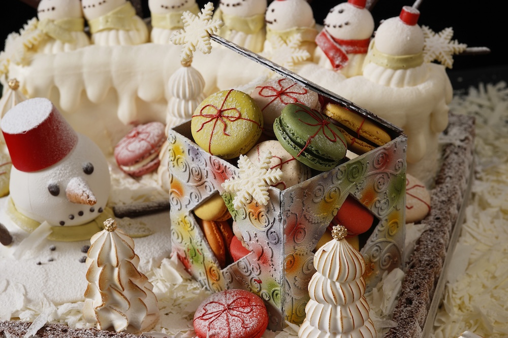 スペシャルケーキ「Snowman Village ～Heartwarming Gift～」税込み75,600円