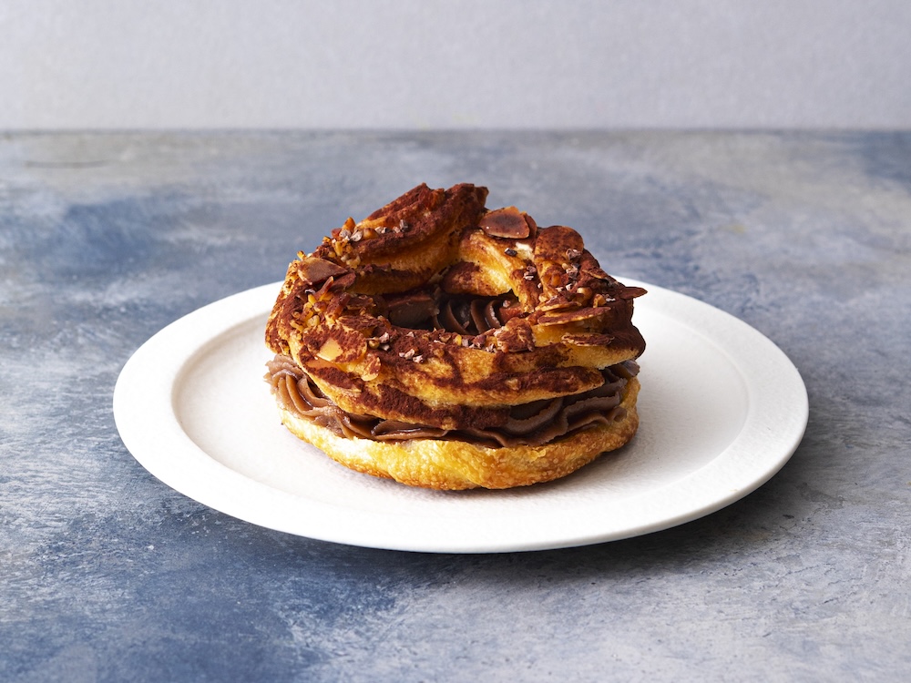 「DEAN & DELUCA」のグランスタ限定「パリブレスト」税込み421円