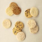 「ミニせんべい」各・250円
