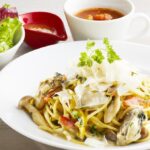 「濃厚ポルチーニクリームと牡蠣の贅沢生パスタ」税込み1,859円