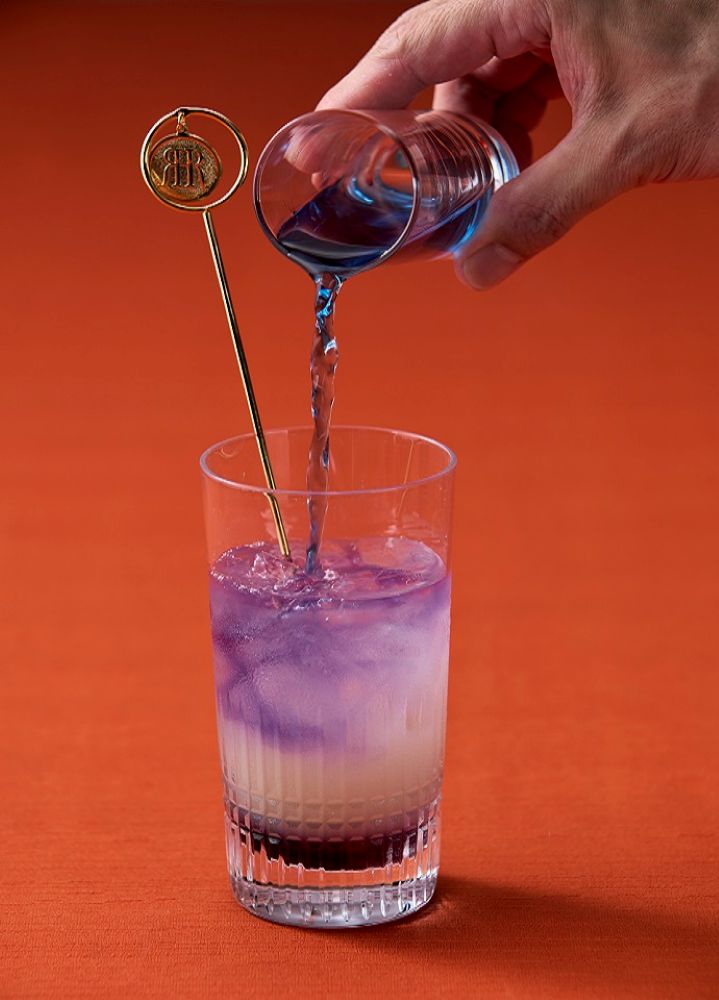 オプションメニューのノンアルコールカクテル「魔女のトリックポーション」税込み759円（サービス料含む）