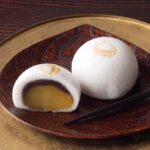 「鶴屋𠮷信」の「栗まろ」594円
