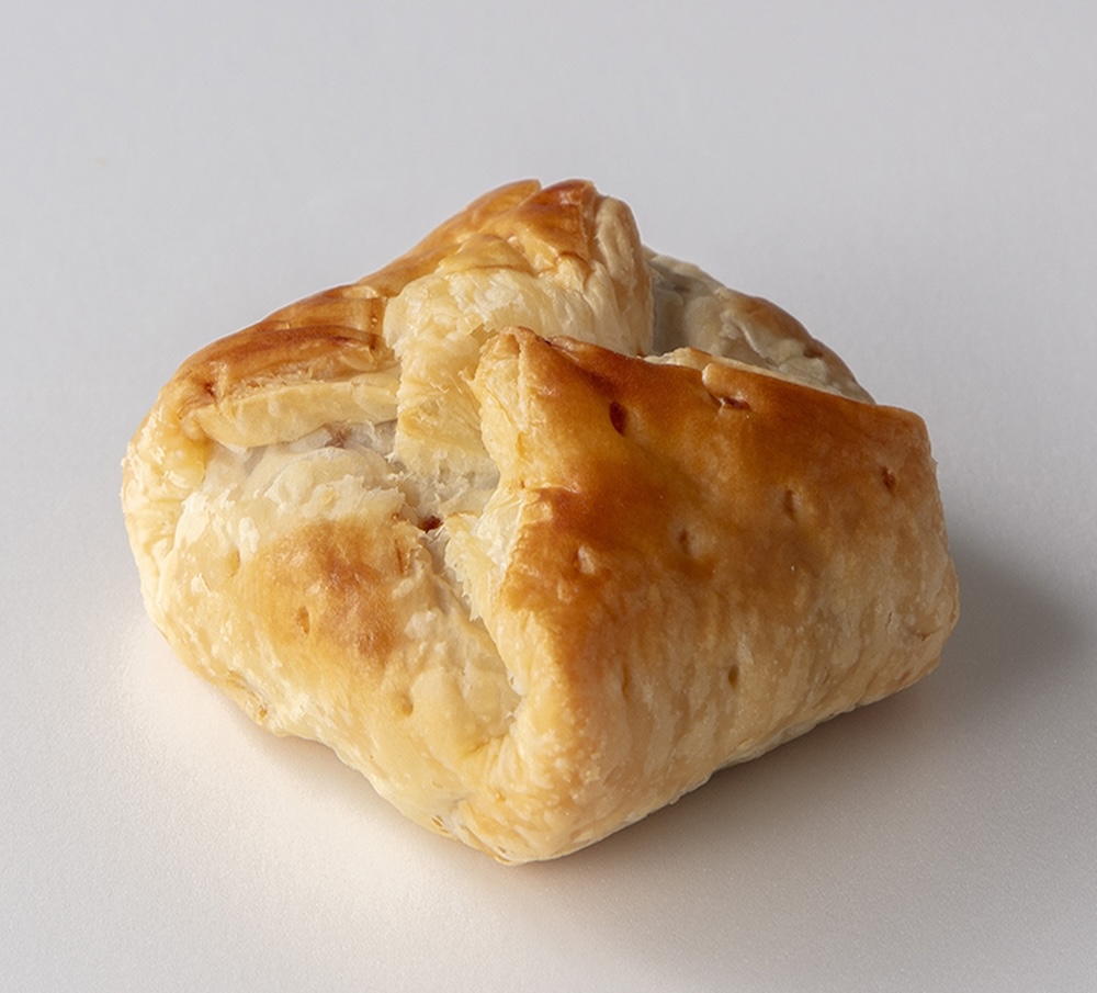 「定番のアップルパイ」140円