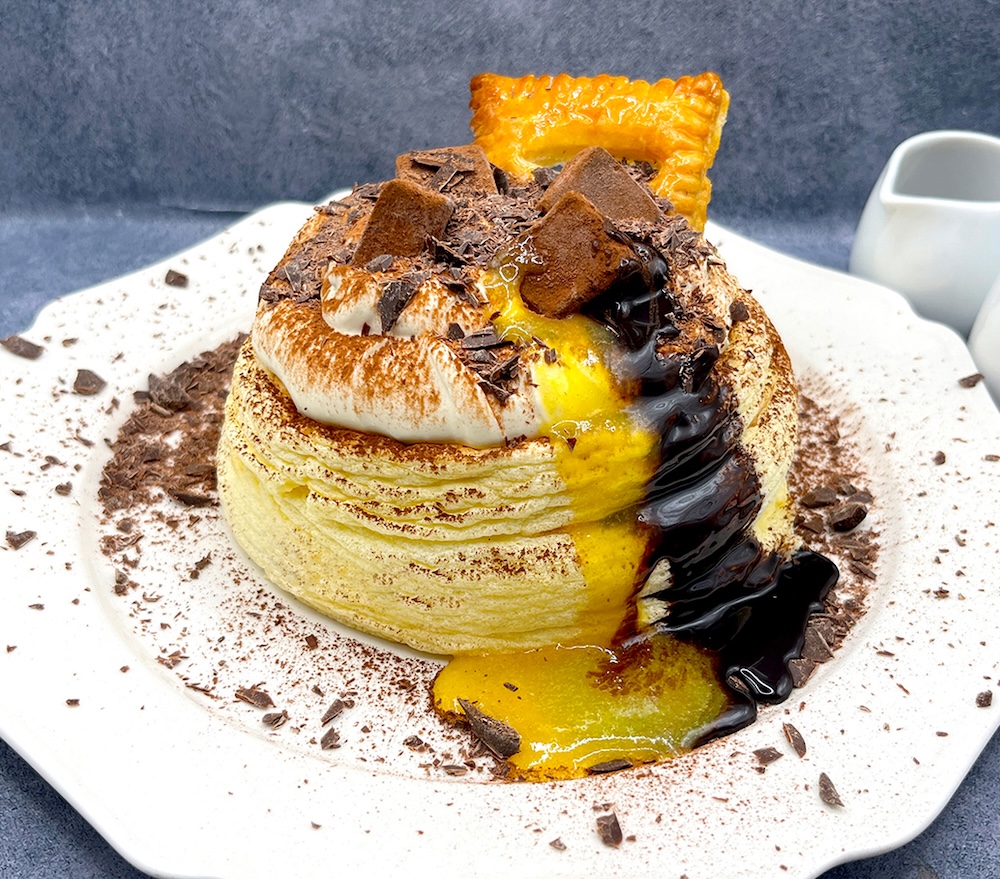 「濃厚生ショコラスフレパンケーキ～オランジュ・ショコラソース添え～」1,500円