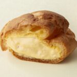 「シュークリーム」120円