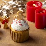 「クリスマスカップケーキ」税込み800円(別途サービス料)
