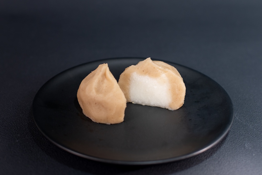 新登場する和菓子「くりもち」イメージ