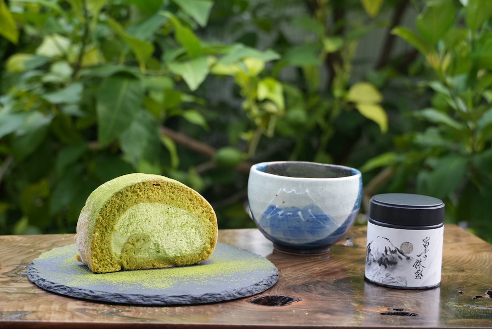 「富士山抹茶ロールケーキ」イメージ