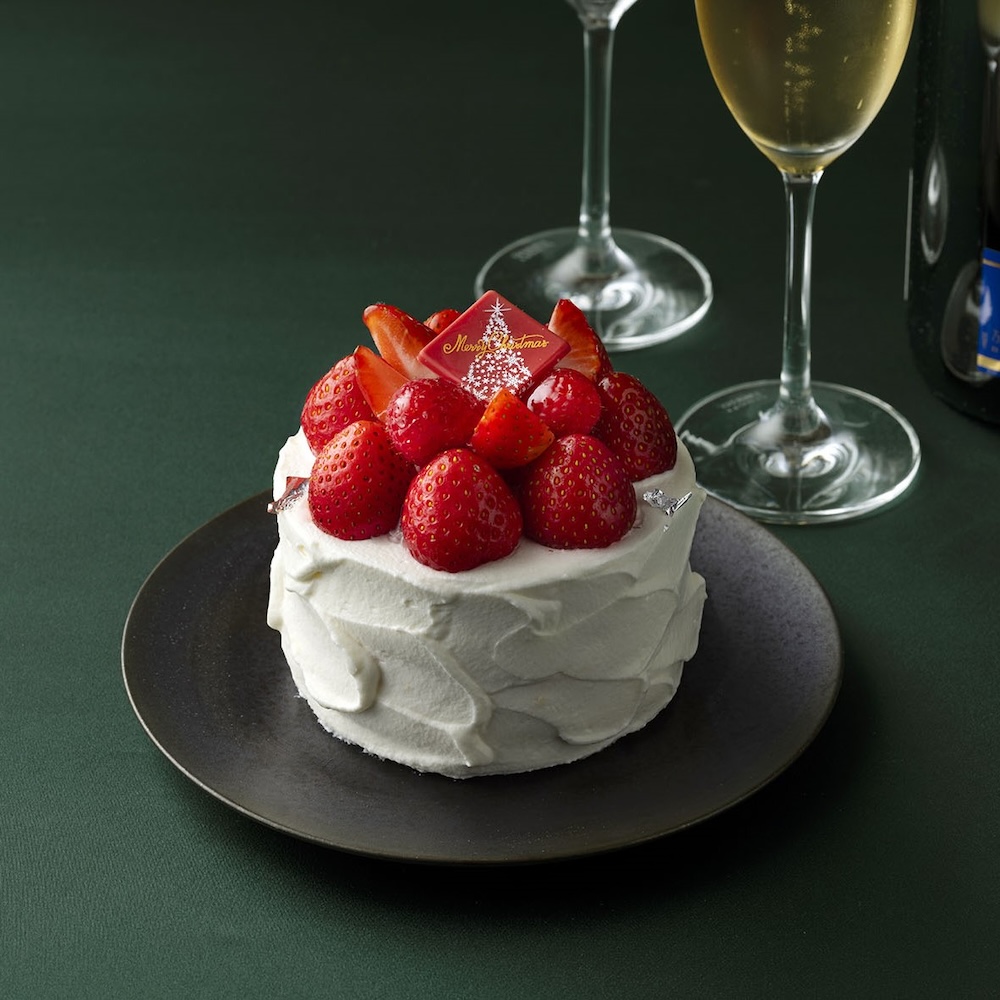 宿泊ゲスト専用「クリスマス ショートケーキ」税込み5,800円（サービス料含む）