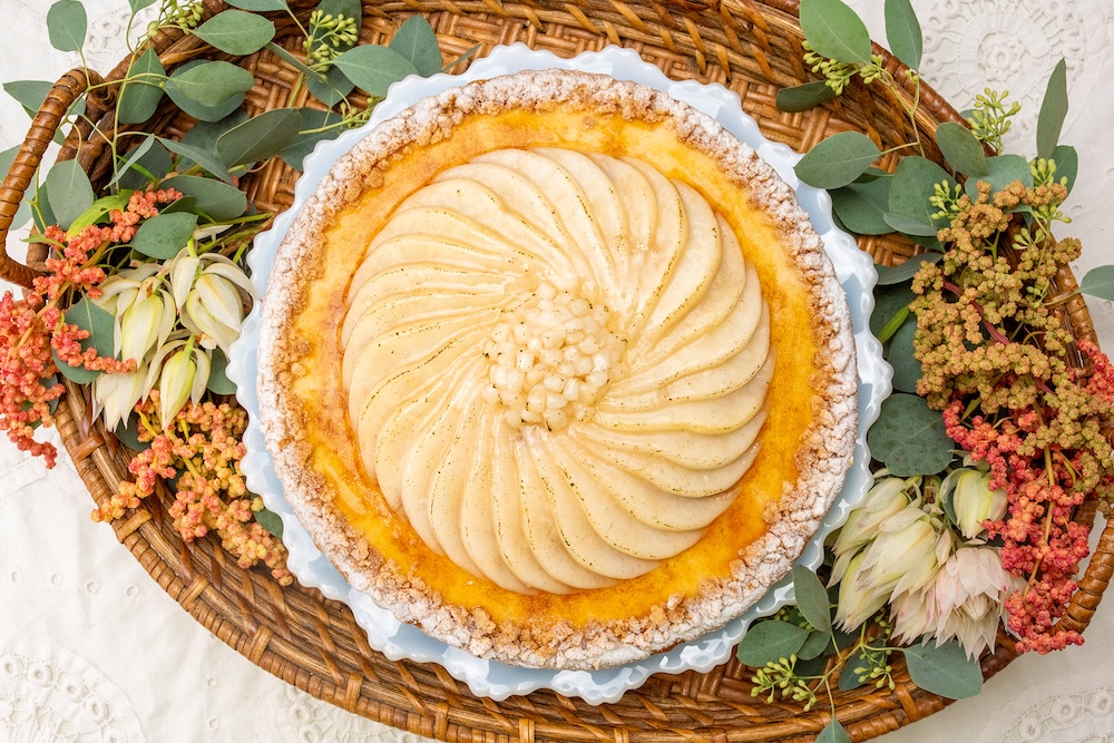 新作の「洋梨のシブーストとチョコレートのタルト」イメージ