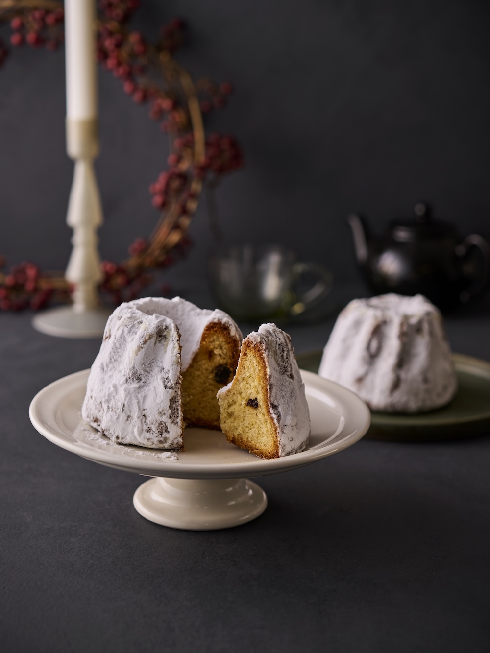 通年販売されている「エシレ・ラトリエ デュ ブール」の「クグロフ」972円