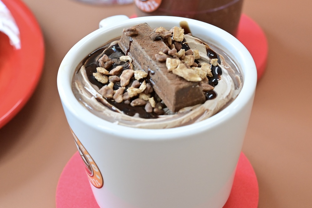 「プレミアムホットチョコ Made with KITKAT」税込み620円