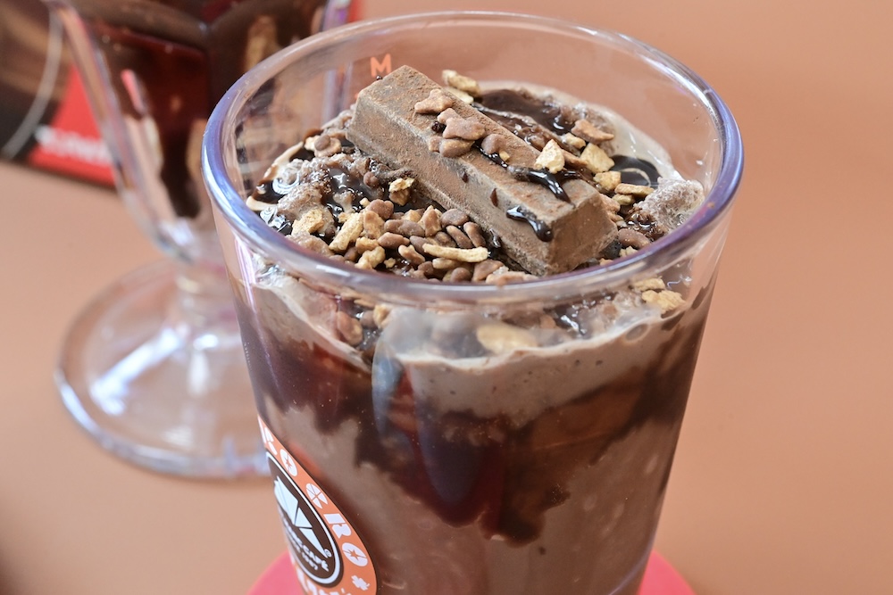 「プレミアムスムージー Made with KITKAT」Mサイズ・税込み720円