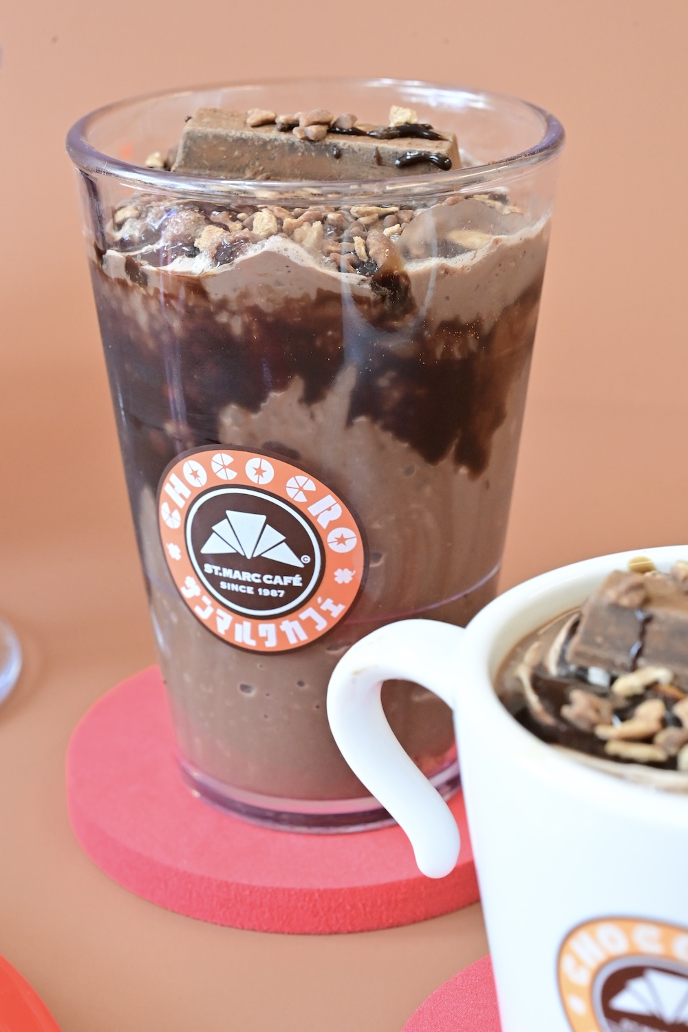 「プレミアムスムージー Made with KITKAT」Mサイズ・税込み720円