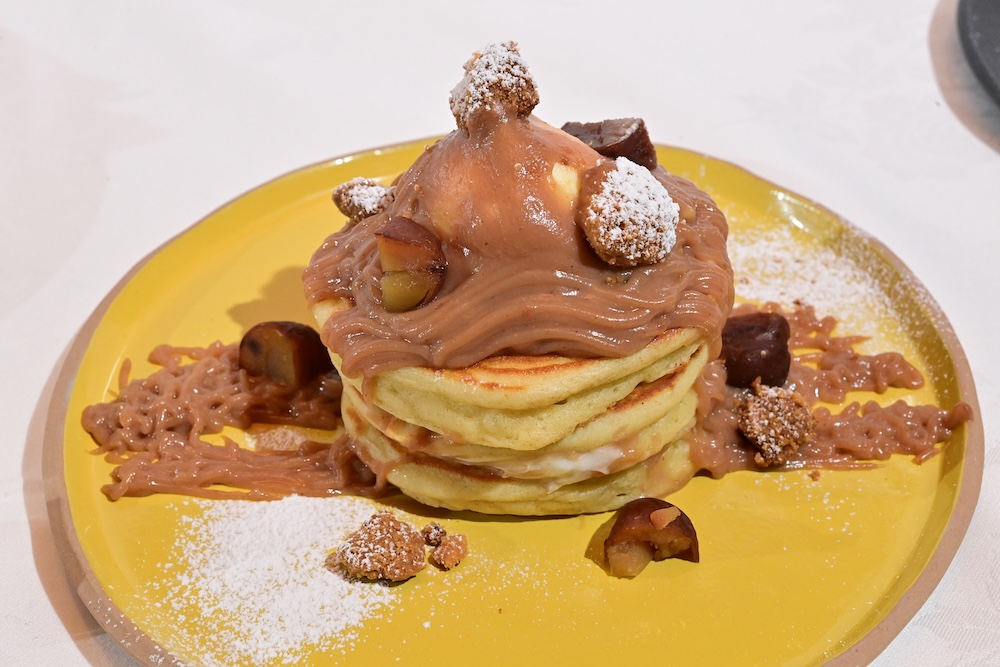 乾燥卵を使ったモンブランパンケーキのイメージ