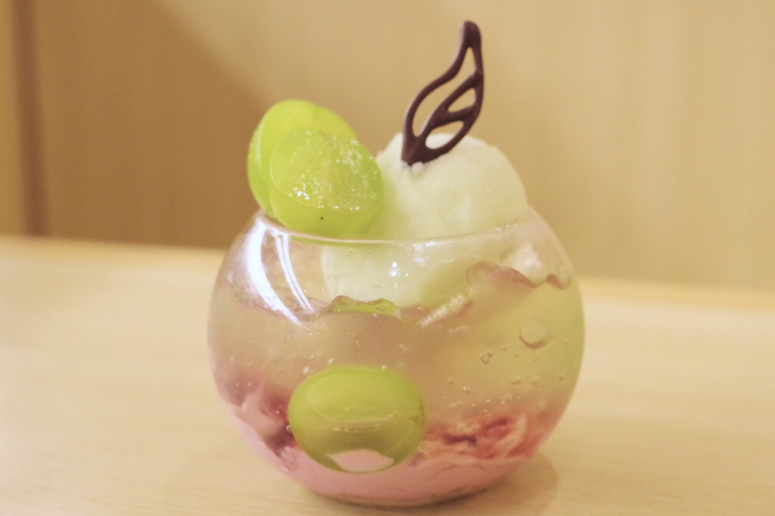 「エメラルドマスカットパフェ」税込み800円