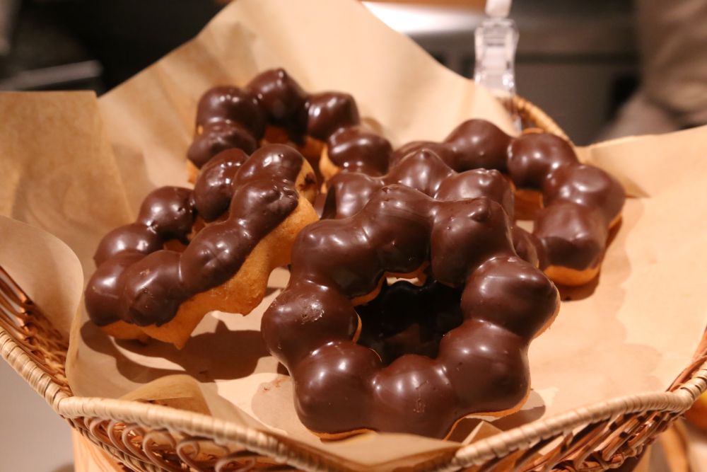 「もっちりんぐ チョコ」税込み300円