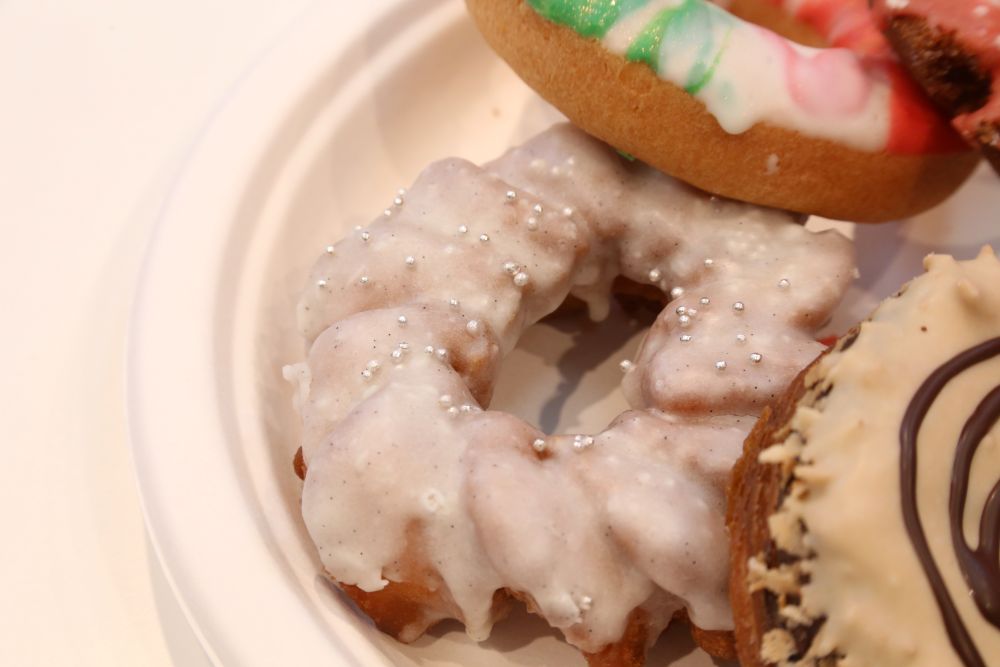 「スノーボールクッキークルーラー」税込み250円