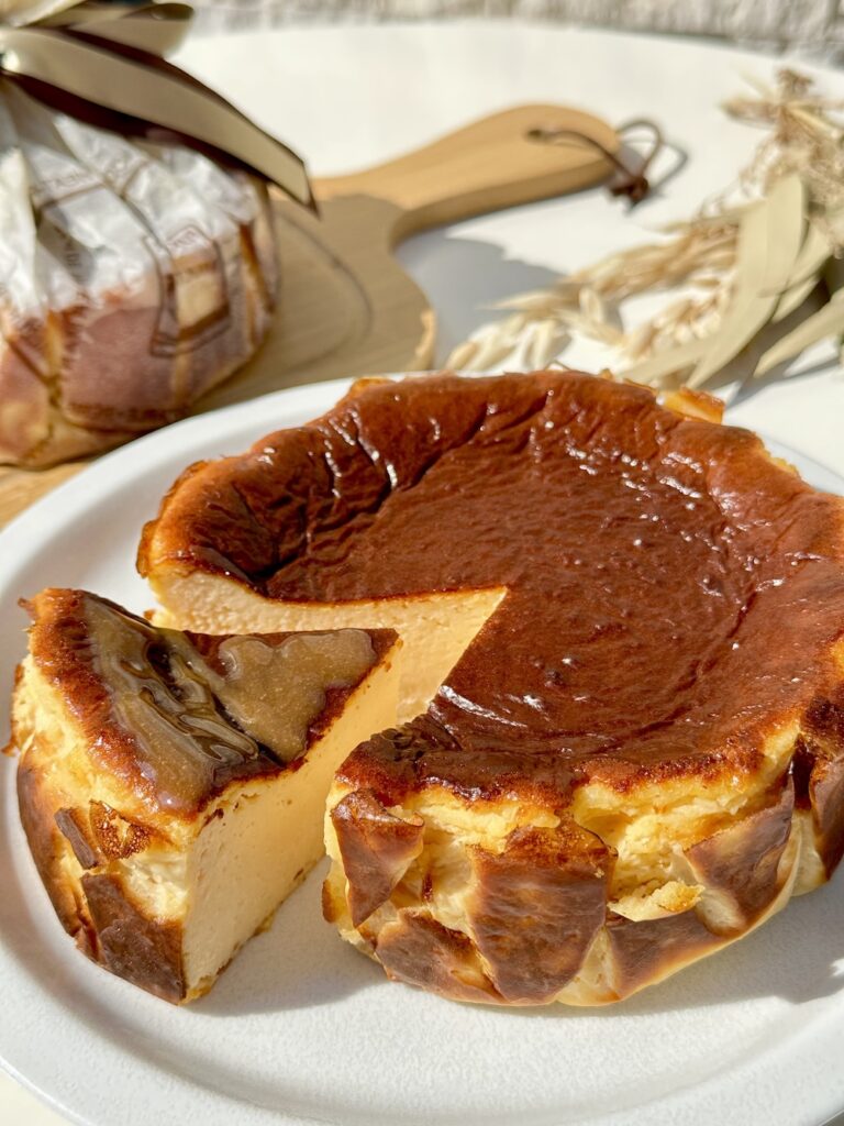 シュークリーム専門店が作ったバスクチーズケーキ