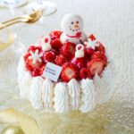 「パティスリーユウササゲ」より販売する「ショートケーキ ノエル」税込み6,912円
