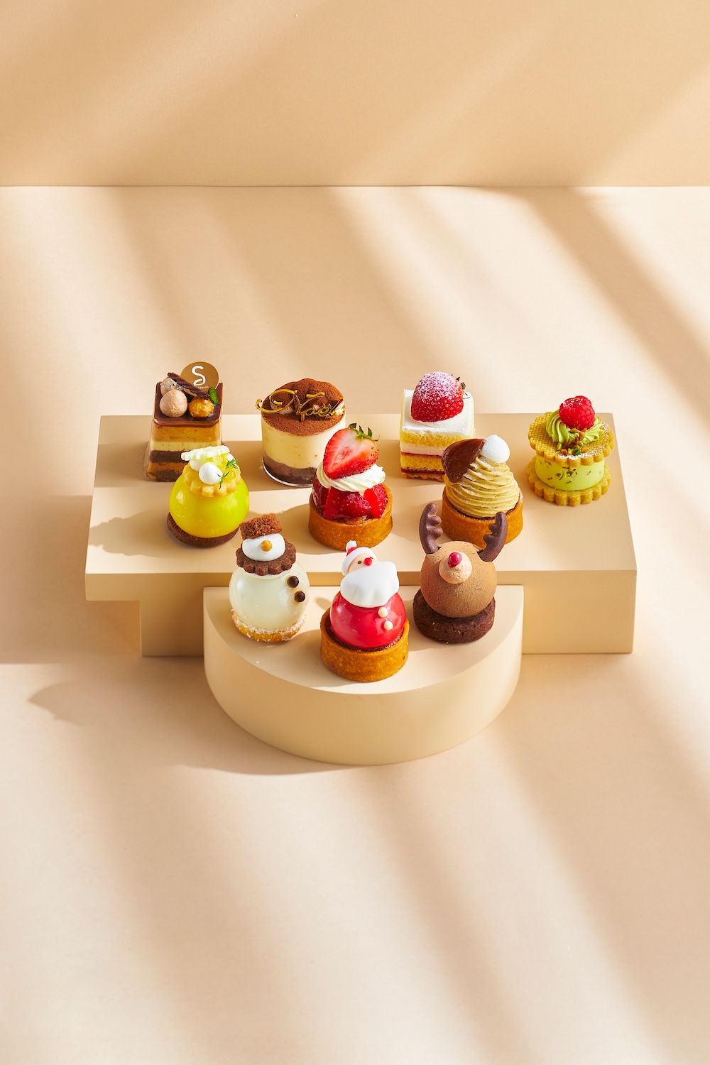「コンフィテリア エーセ」の阪急限定・200セット限定「ノエル プティフール（Noël petits fours）」イメージ