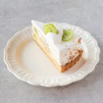 「マスカットと洋梨のショートケーキタルト」イメージ