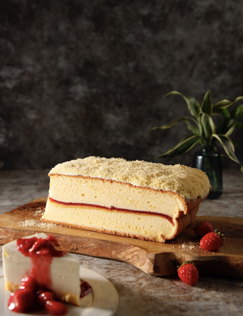 「苺のダブルフロマージュカステラ」イメージ