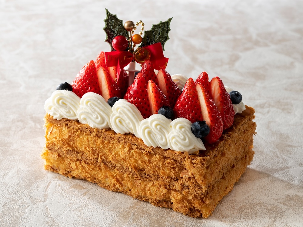 「スカイベリーのクリスマスミルフィーユ」税込み8,800円