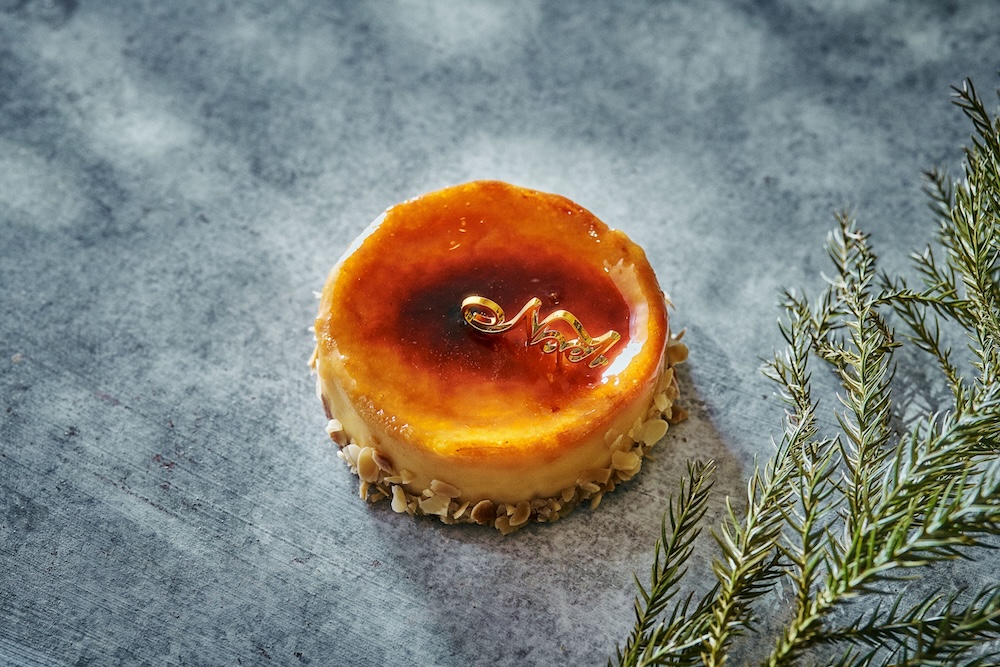 「クリスマス 箱根燻製ベイクドチーズケーキ」税込み2,800円