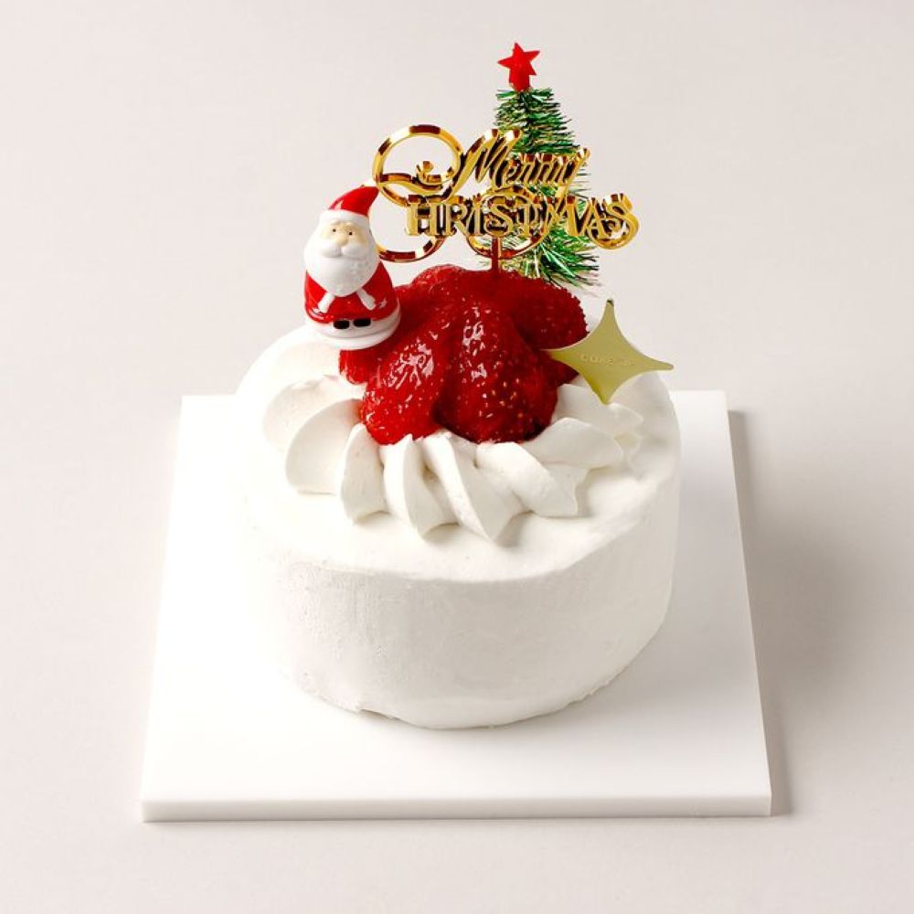 「DADACA」より販売する「クリスマスイチゴ生デコレーションケーキ」税込み3,200円（別途送料）