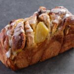 「ごろごろリンゴと紅茶のパン」税込み420円