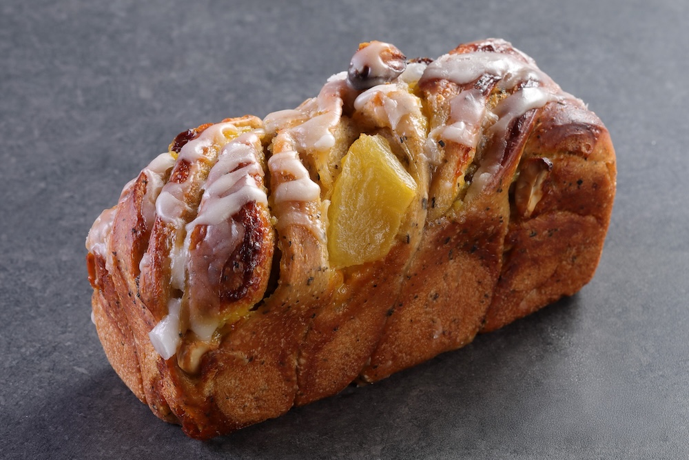 「ごろごろリンゴと紅茶のパン」税込み420円