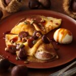 12月8日まで販売される「マロンクレープ バニラアイス添え」税込み1,540円