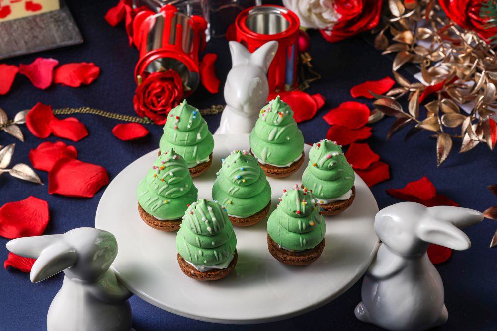 スイーツビュッフェ「アリスのクリスマス晩餐会」イメージ