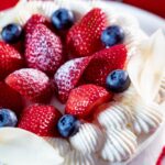 「クリスマスストロベリーショートケーキ」ホール・税込み5,400円