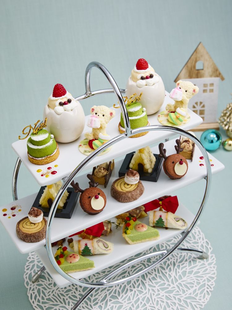 「クリスマスアフタヌーンティー」税込み8,500円（サービス料含む）