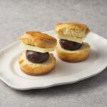 通年販売されている「BAKERS gonna BAKE」の「あんバタースコーンサンドフランス産発酵バター&北海道大納言」税込み520円