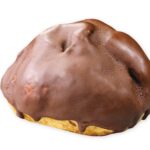 11月28日〜2026年1月8日に展開される「たっぷりクリームエクレア」170円