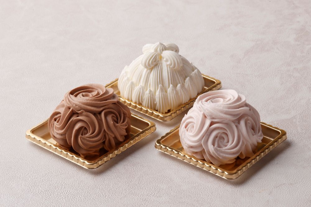 12月1日～2026年2月28日に販売する「ミニマロンシャンテリーセット（ストロベリー・白・ショコラ）」税込み1,836円