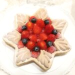 「星型 赤いフルーツとチョコレートクリームのタルト」税込み9,990円