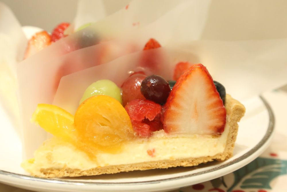 試食用の「色とりどりのフルーツリースタルト」イメージ