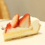 試食用の「ブルターニュ産”ル ガール”クリームチーズと赤いフルーツのタルト」イメージ