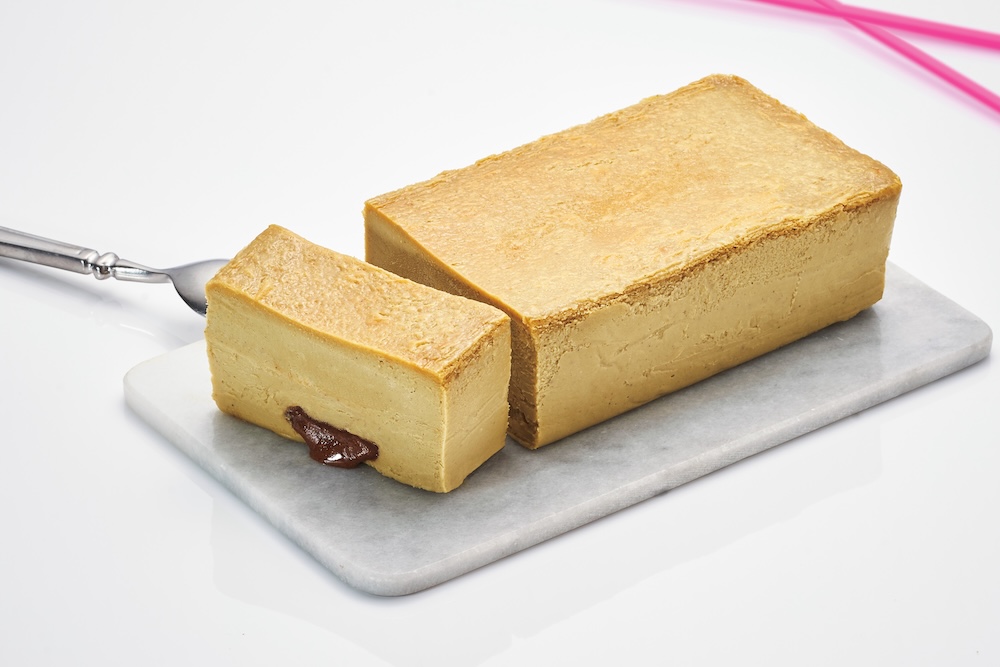 「Mr.CHEESECAKE」の「ミスターチーズケーキ プラリネピスタチオ」税込み5,832円