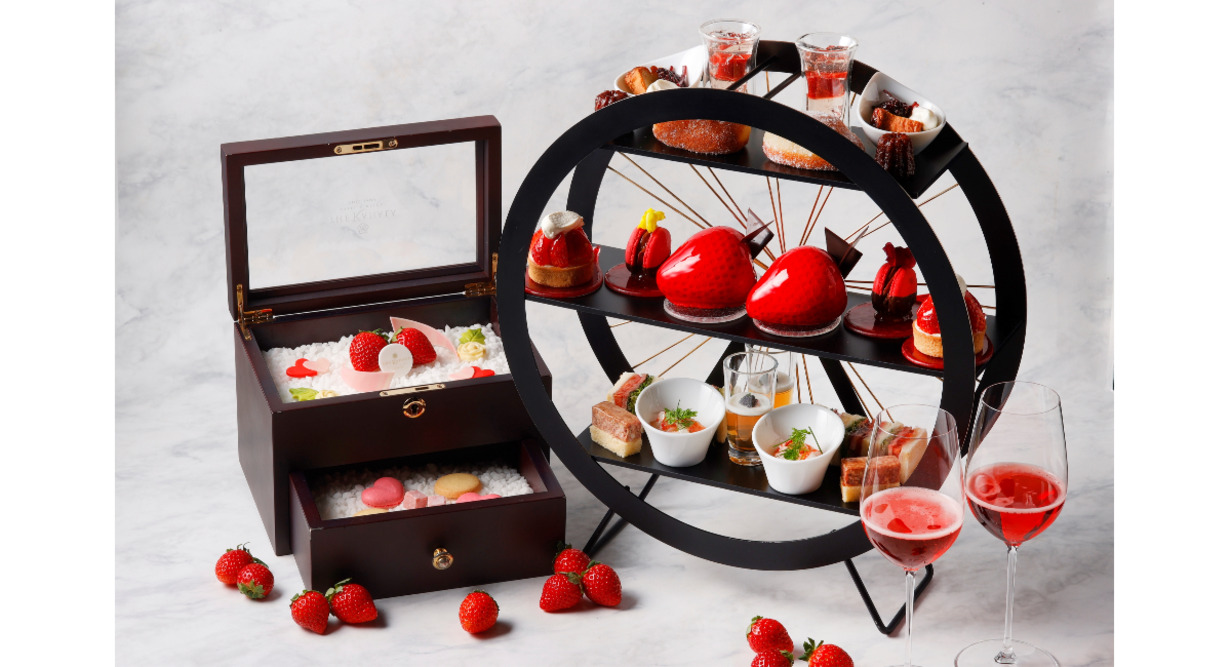 艶めく赤が彩る、優雅なひととき「Strawberry Afternoon Tea」11/29(土)より予約受付開始