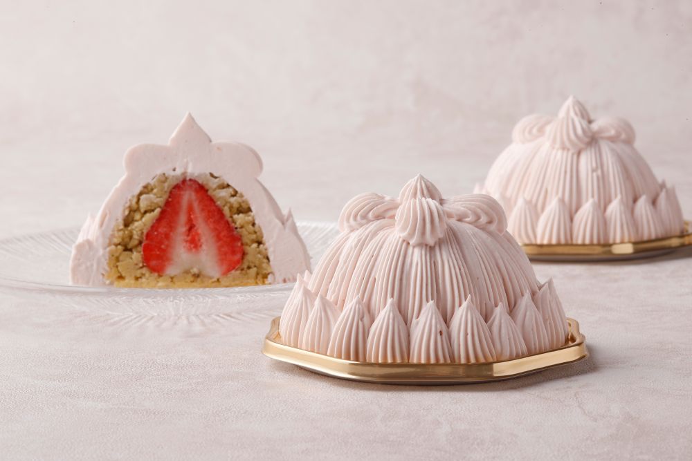 「福岡県産あまおうと和栗のプレミアムマロンシャンテリー」税込み1,836円