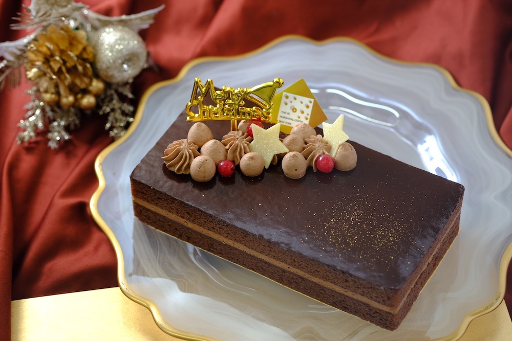 グルテンフリーあり・洋酒不使用「クリスマスヴィーガンチョコレートケーキ」7,992円（配送対応）