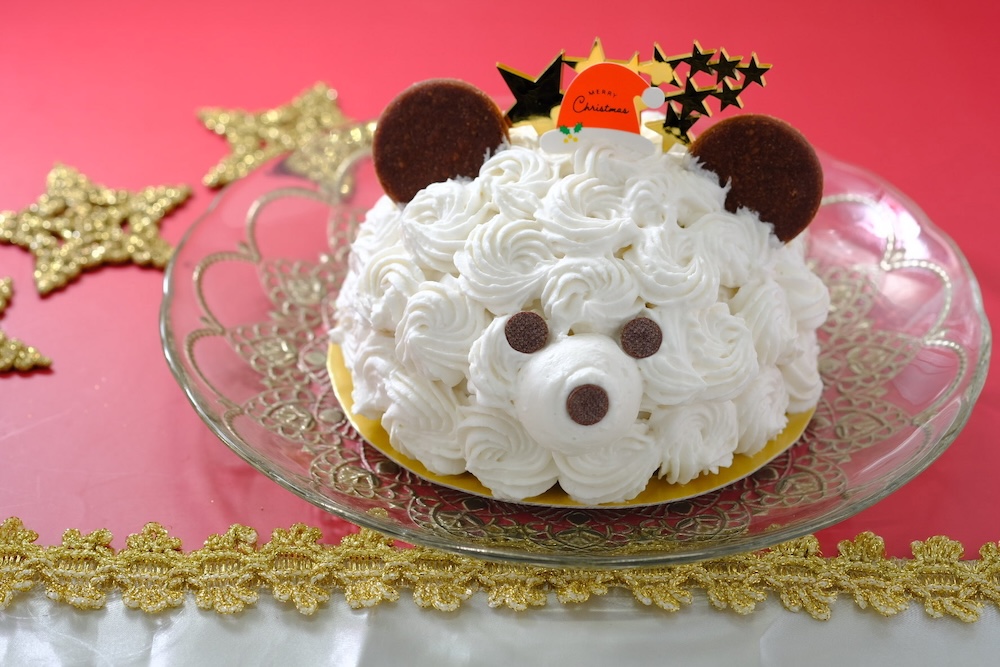 グルテンフリー・洋酒不使用の「くまちゃんサンタクロースケーキ」4,498円(配送対応)