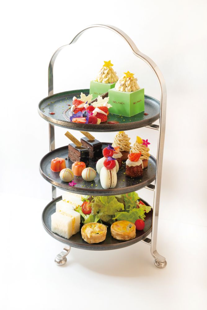 「アフタヌーンティーセット」税込み7,040円