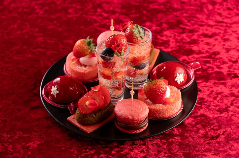 アフタヌーンティー「フレーズ・エ・ローズルージュ（Fraise et rose rouge）」イメージ