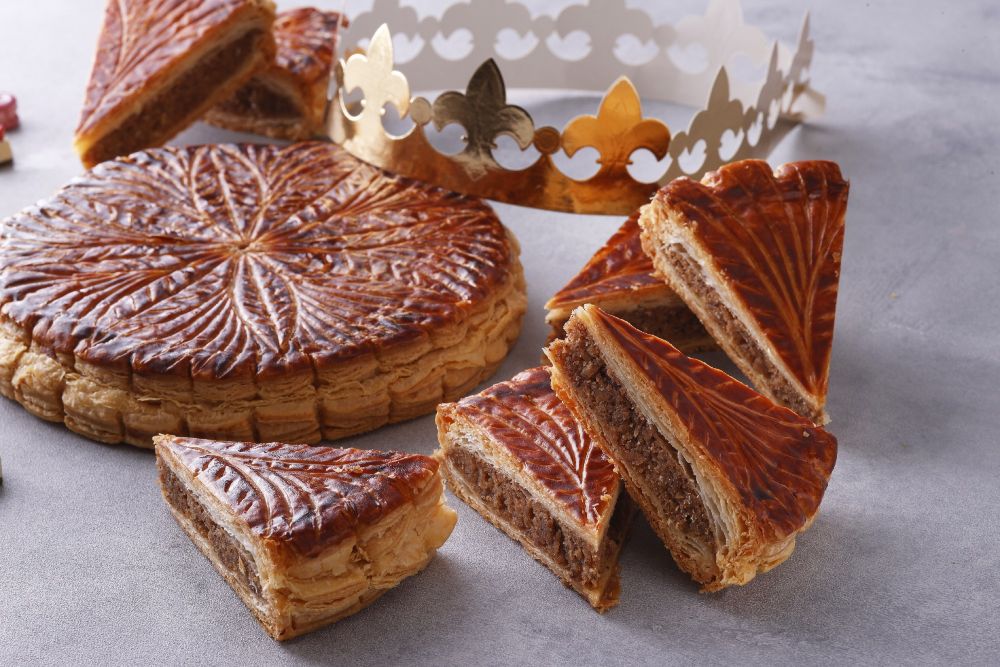 「ガレット・デ・ロワ」ピース・税込み650円、ホール・税込み5,000円